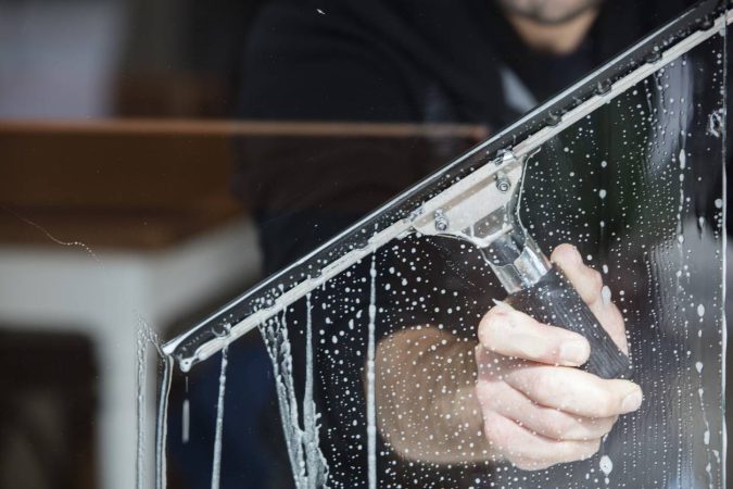 raclette matériel accessoire nettoyage entretien vitres fenêtres